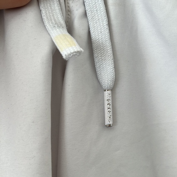 Abercrombie & Fitch swim trunks XS - Picture 6 of 7